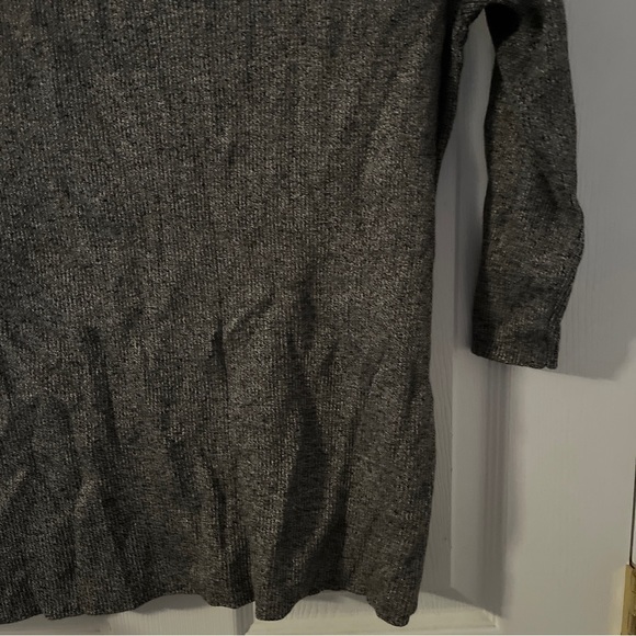 Woman’s 3/4 Sleeve Sweater - Size XL - Picture 4 of 8